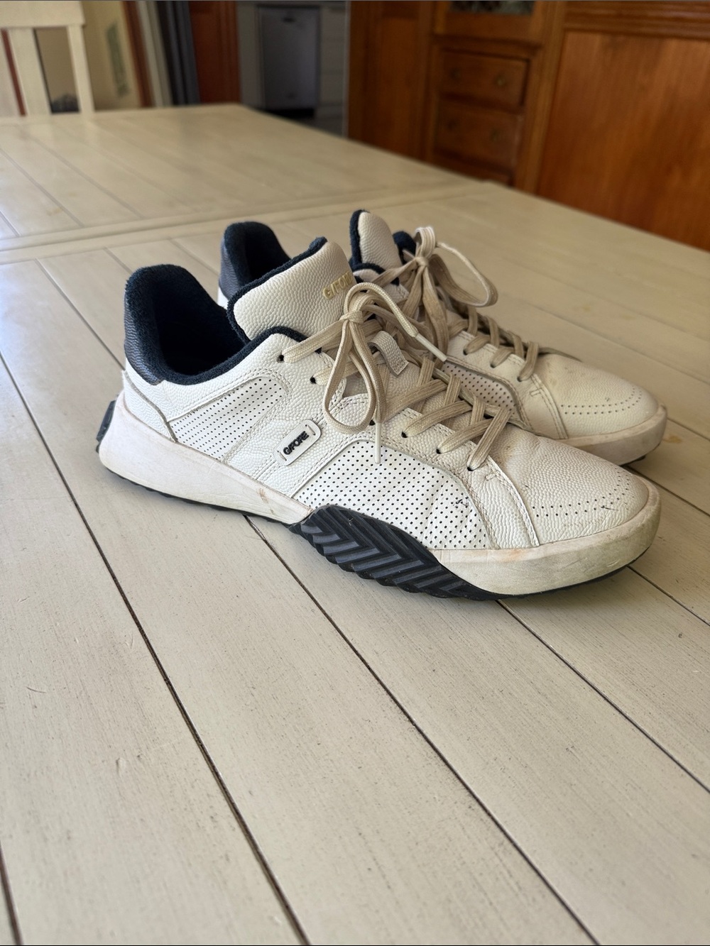 G/FORE Men's Cream and Navy Perforated Leather Sneakers